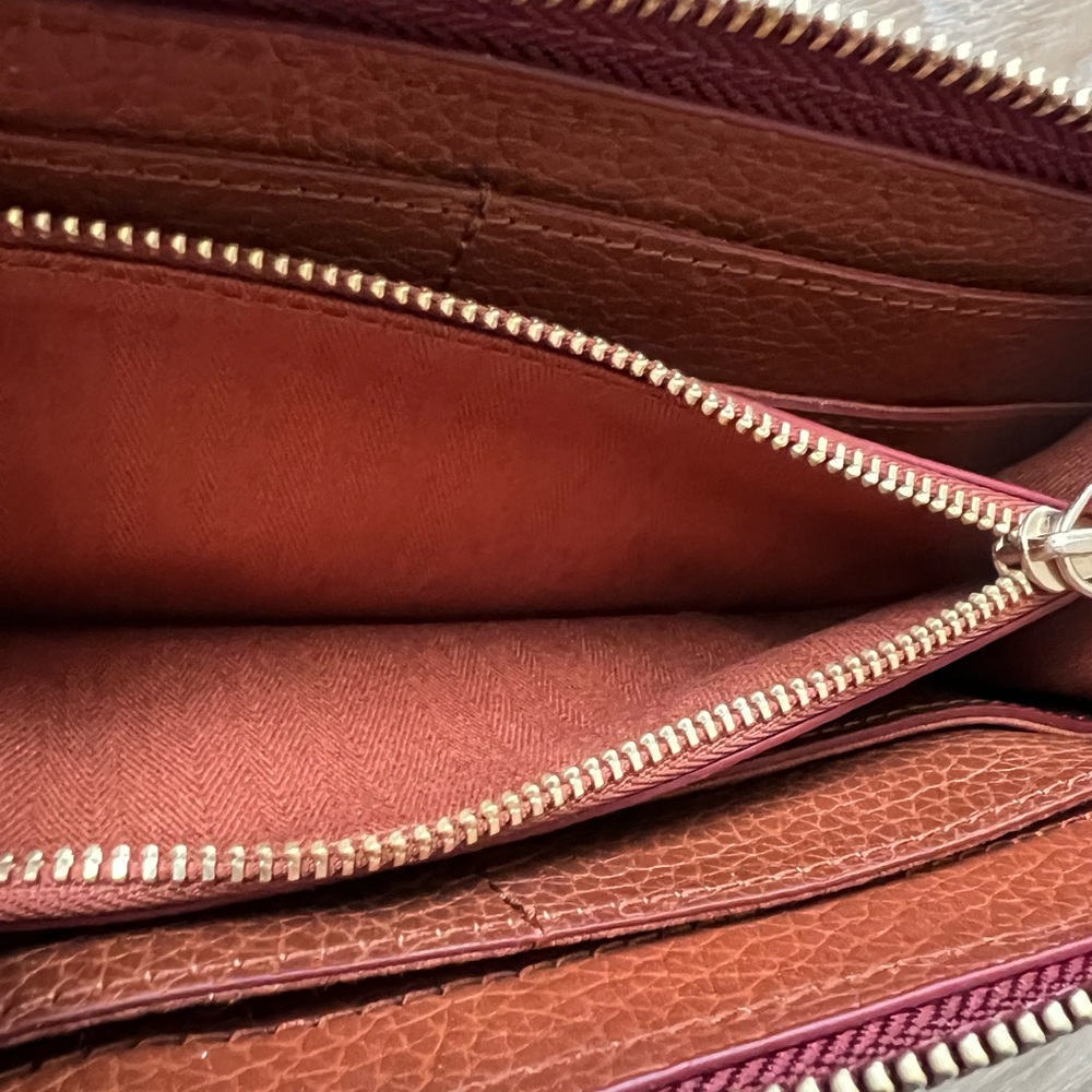 NWT Leather Wallet Wristlet Burgundy with Tan interior - Picture 4 of 4